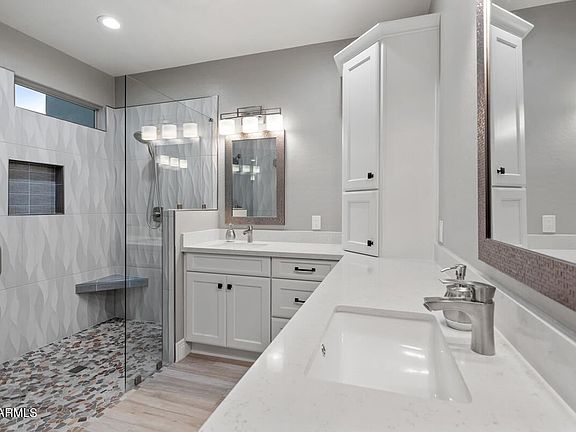 5th image of 33915 N 140th Pl