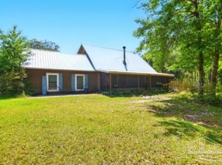 2738 Garcon Point Rd, Milton, FL 32583