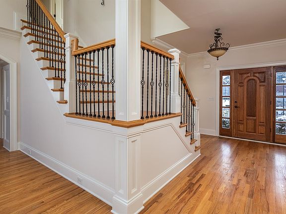 4th image of 2533 Pascoli Pl