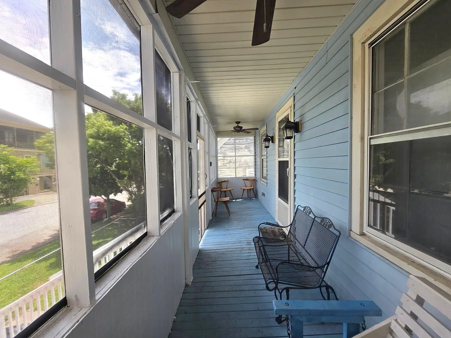 2 bed, 1.0 bath, 996 sqft, $1,500 — Photo 3