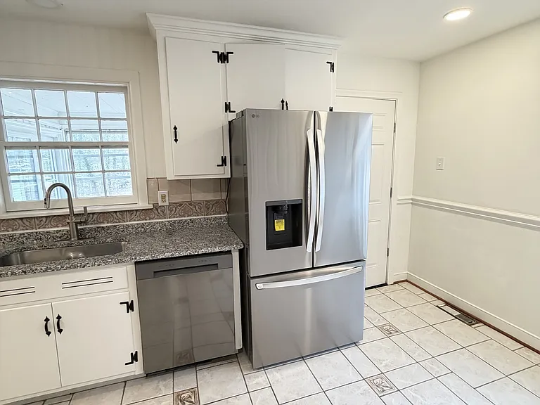 2648 Melbourne Dr — Photo 11