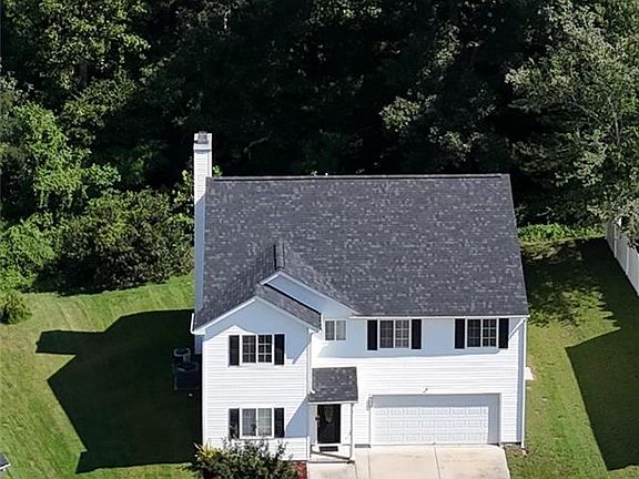 3rd image of 1015 Cayley Ct