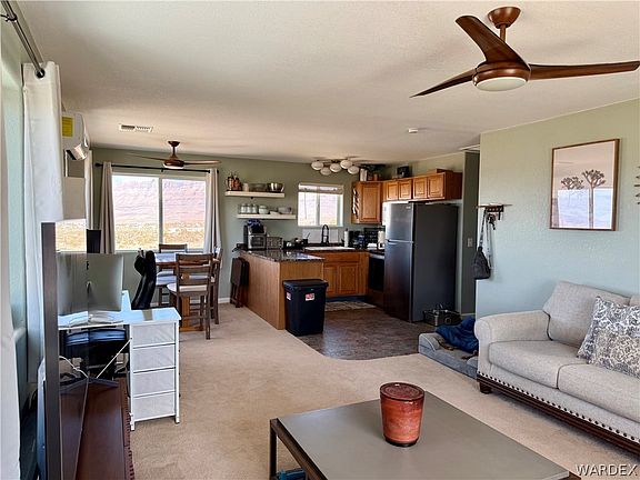 5th image of 1486 W Calico Drive