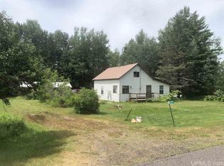 10771 Gardner Rd, Trout Creek, MI 49967