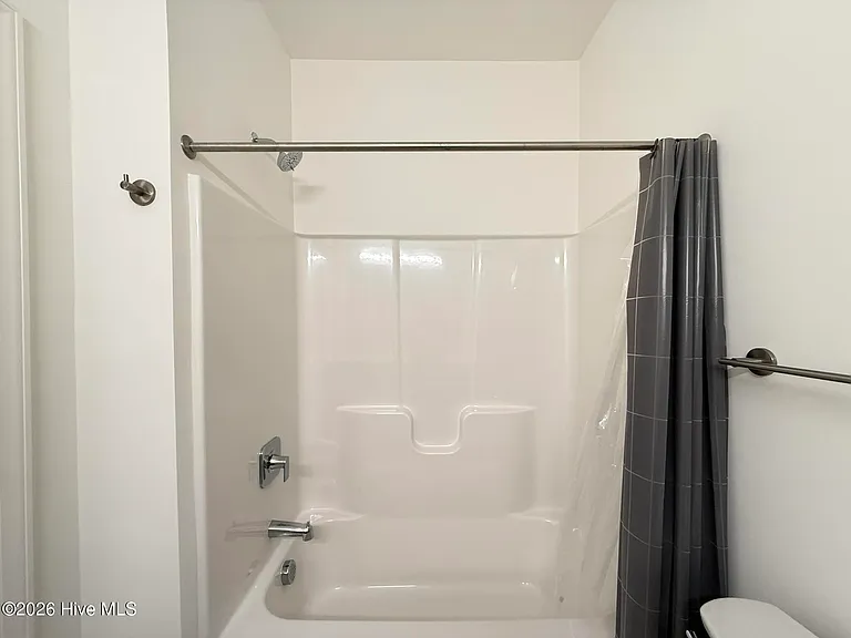 355 James St — Photo 30