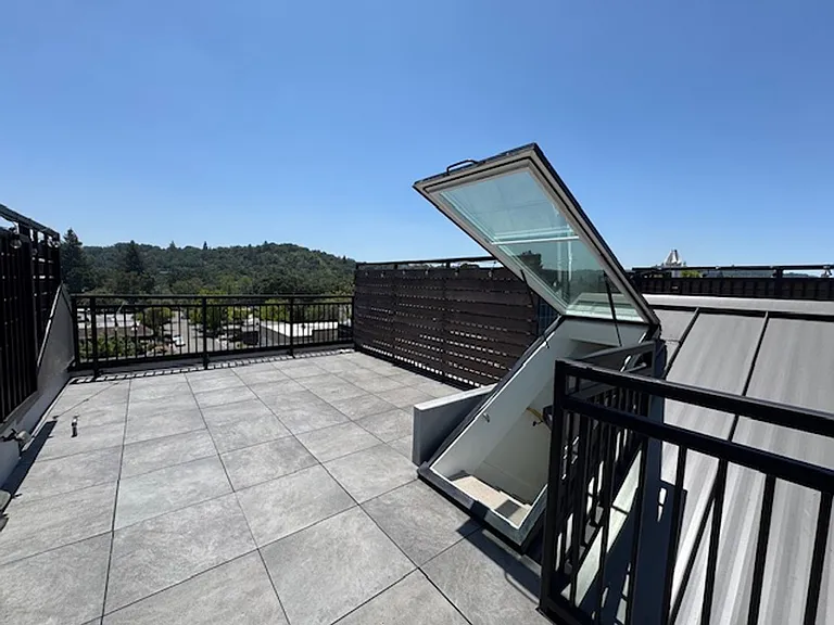 906 Brown Ave — Photo 31