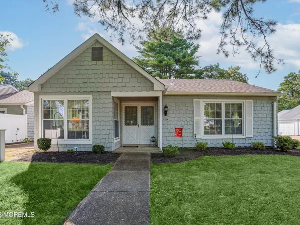727B Wooton Court, Manchester, NJ 08759