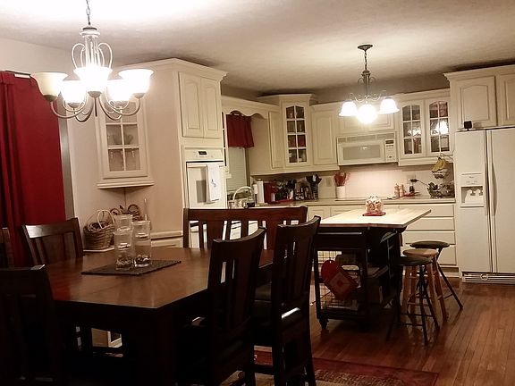3rd image of 1666 Buena Vista Dr
