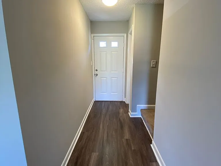 Gleneagle Apartment Homes — Photo 65