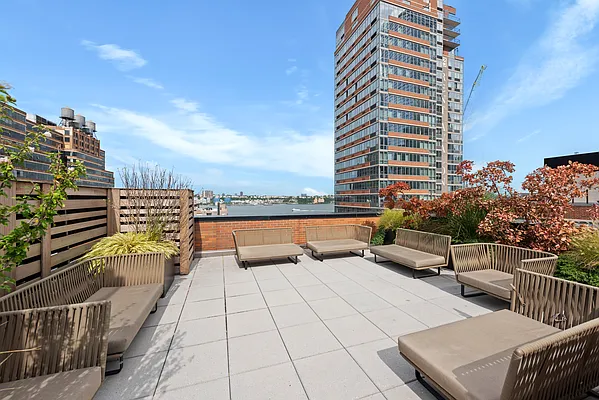 Rented by Douglas Elliman | media 14