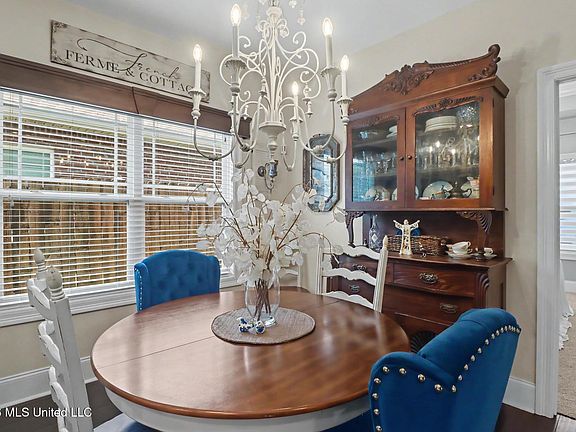 5th image of 14034 Waterford Cir