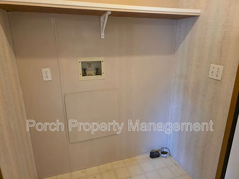 7318 Hayward Ave #P30 — Photo 10
