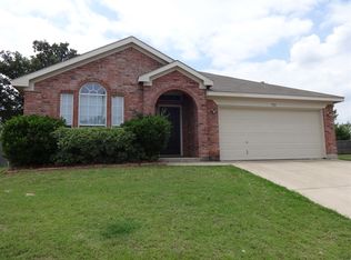 552 Harbor Crest Rd, Azle, TX 76020