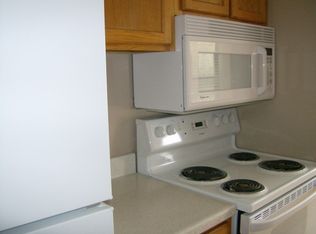 209 Conner Dr APT 03, Chapel Hill, NC 27514