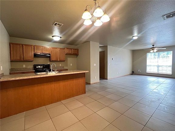 5th image of 1132 Remington Dr Unit A