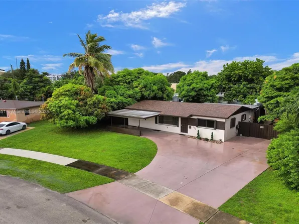 770 NW 175th Dr, Miami Gardens, FL 33169
