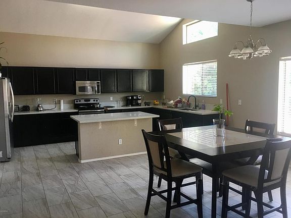 Large eat in kitchen