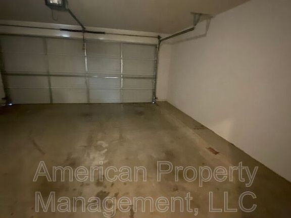 2nd image of 4718 NE Wisconsin St