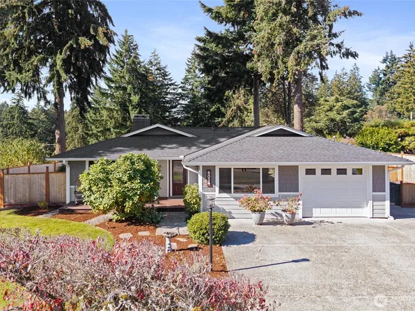 5024 66th Avenue W, University Place, WA 98467