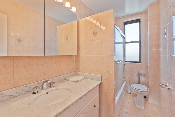 Rented by (Legacy) Elegran | media 31