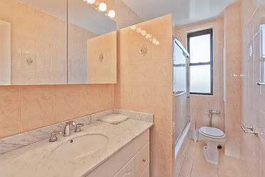 Rented by (Legacy) Elegran