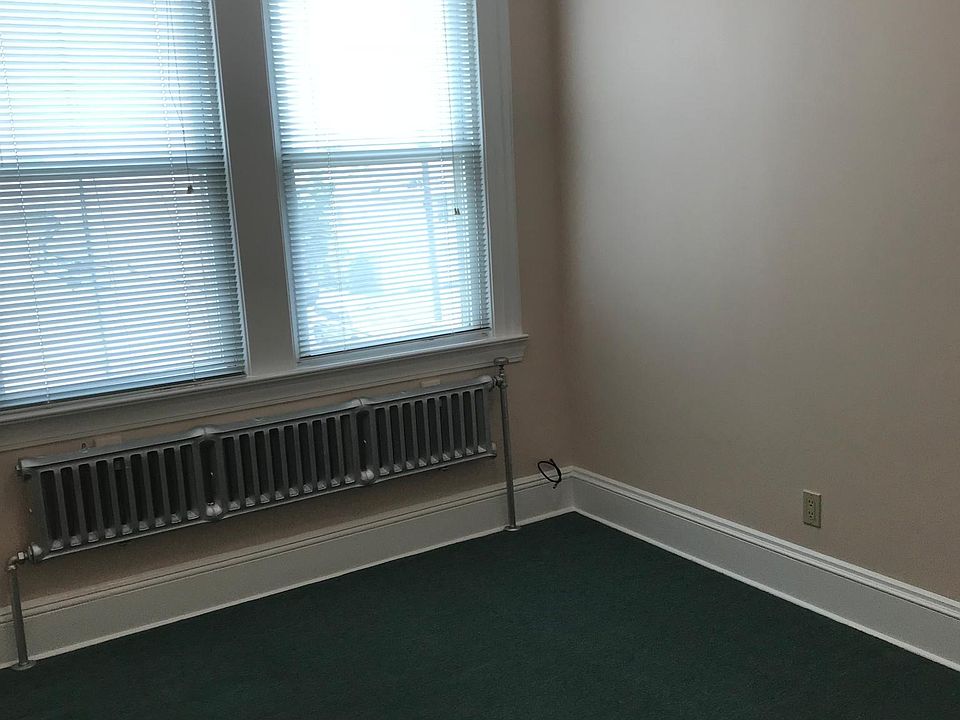 2nd image of 6816 Jackson St #2