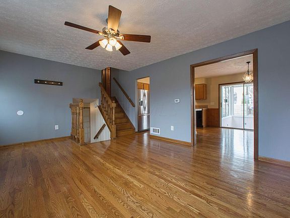 2nd image of 3719 Juniper St