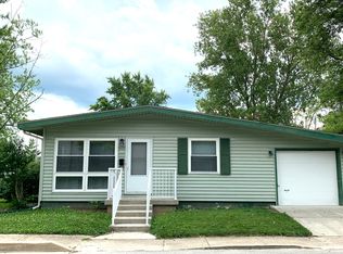 412 N Madison St, Fortville, IN