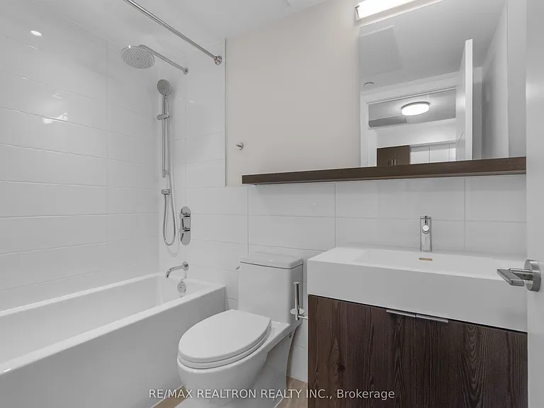 664 Spadina Ave #205 — Photo 27