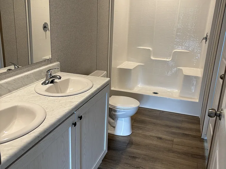 304 Piper Dr — Photo 3