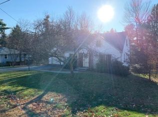 63 Homestead Rd, Holden, MA 01520