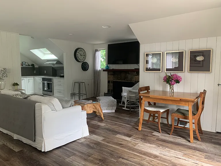 240 Noroton Ave — Photo 5