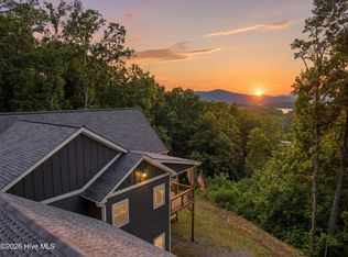 154 Blueberry Hill, Hayesville, NC 28904