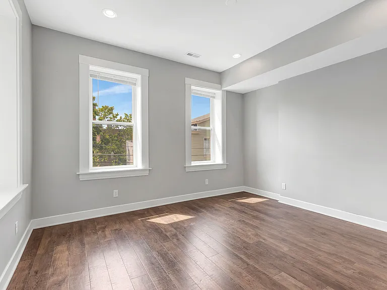 2724 Glendora Ave — Photo 22