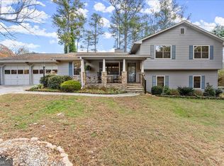 1058 Gate Post Ln, Lawrenceville, GA 30044