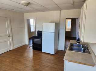 182 Blake St #2, Lewiston, ME 04240