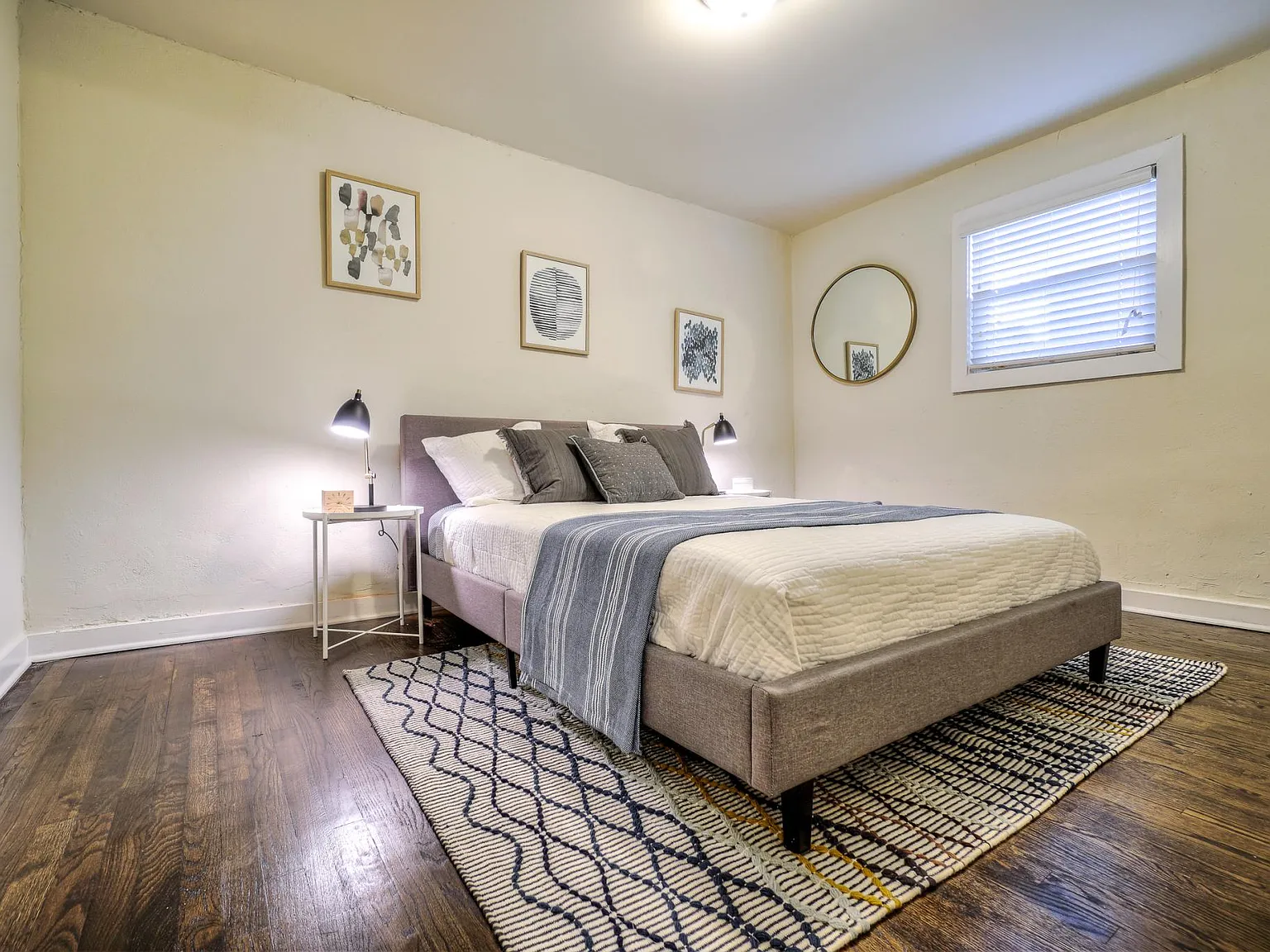 2 bed, 800 sqft, $1,700 — Photo 4