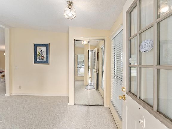 3rd image of 717 Tangerine Dr