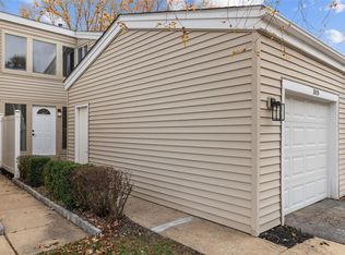 1005 Fairways Dr, Lake Saint Louis, MO