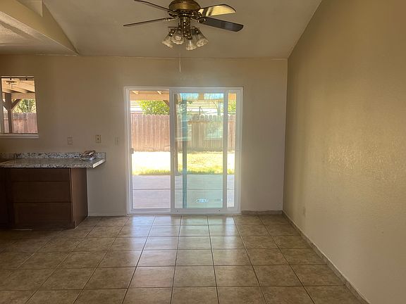4th image of 111 Mandarin Ave #1