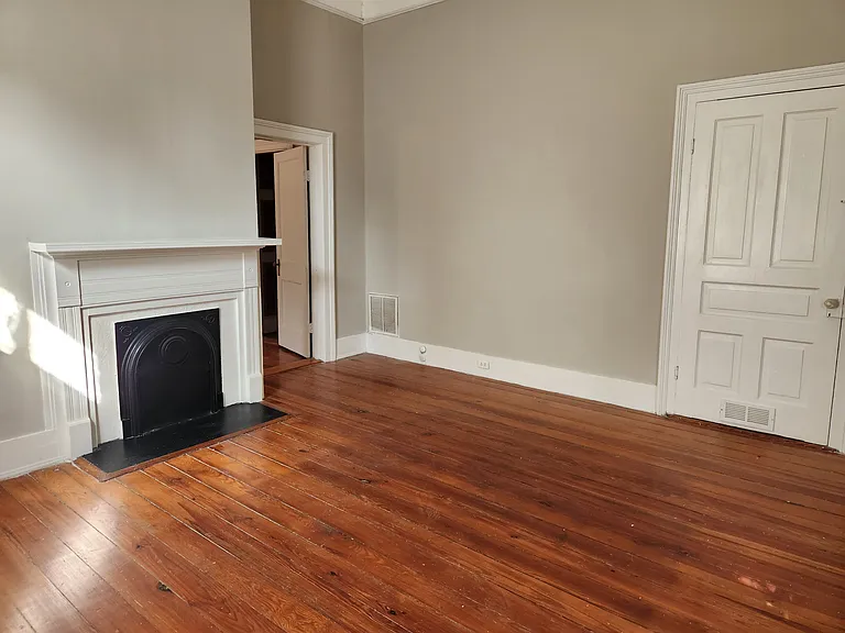 308 Green St NE — Photo 4