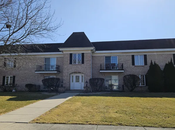 1230 Camellia Dr APT 3, Munster, IN 46321