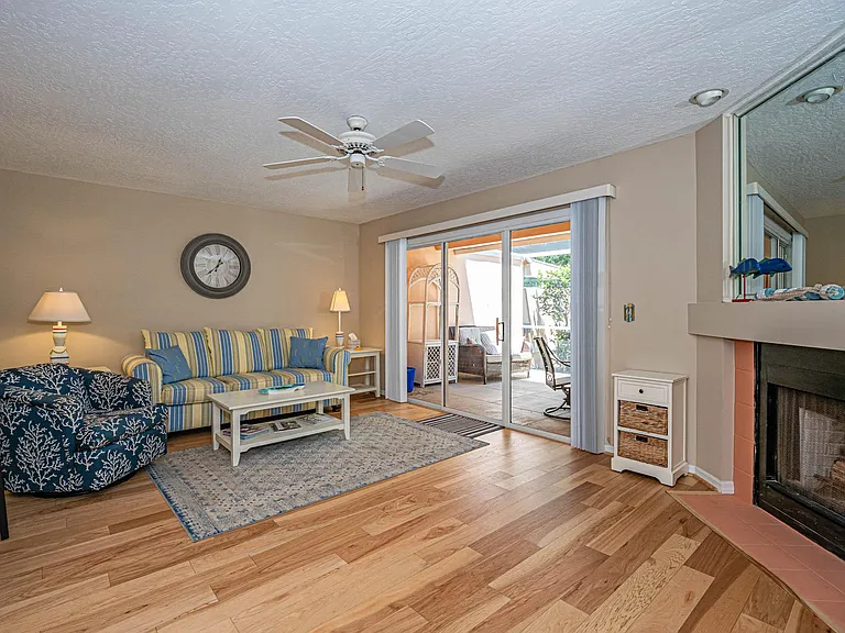 1506 Coral Oak Ln #1303 — Photo 13