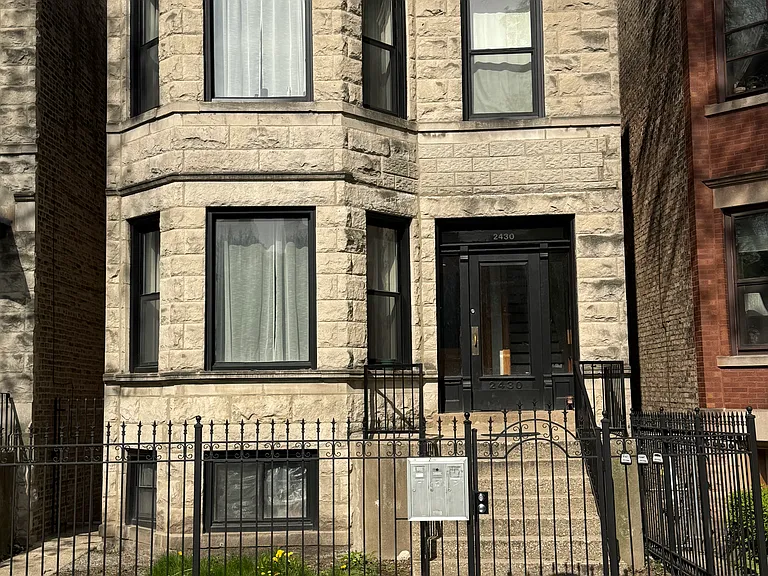 2430 N Spaulding Ave #2 — Photo 1