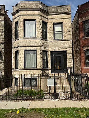 2430 N Spaulding Ave #2 Photo 1