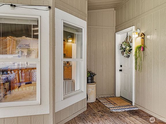 5th image of 20815 84th Avenue E