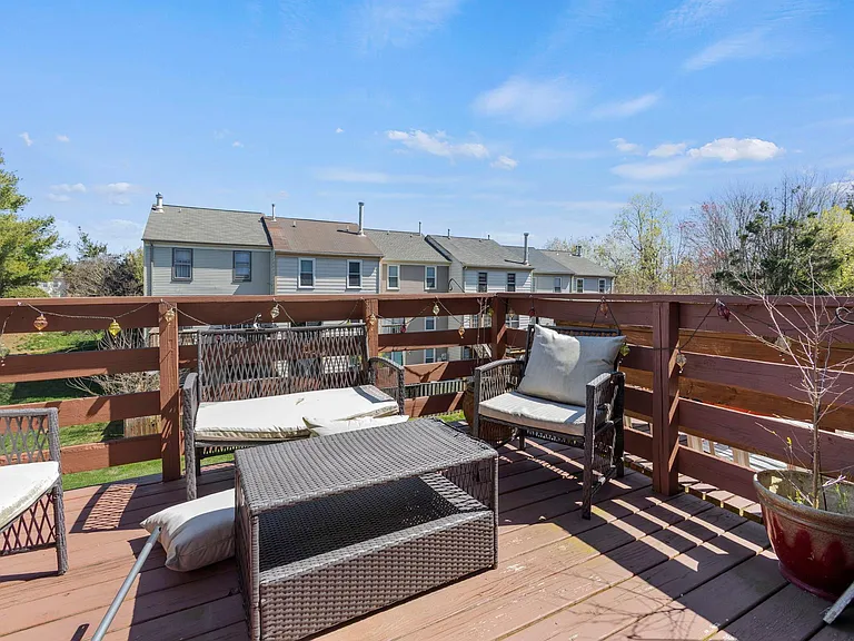 10747 Brice Ct — Photo 9