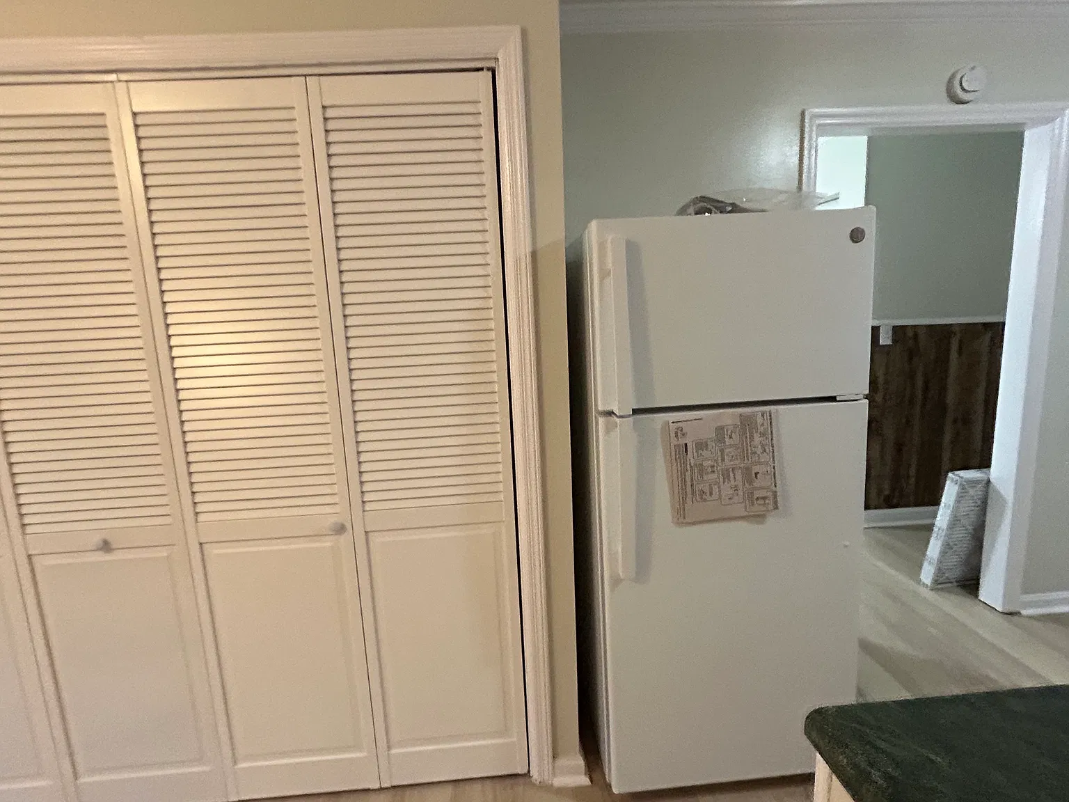 3 bed, 1320 sqft, $1,200 — Photo 4