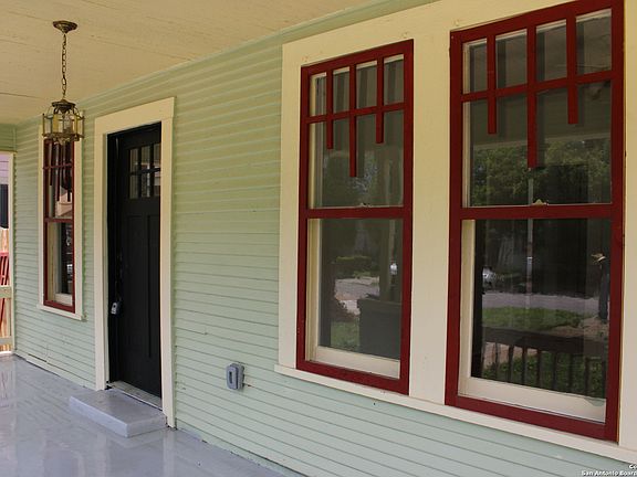 3rd image of 1131 W KINGS HWY
