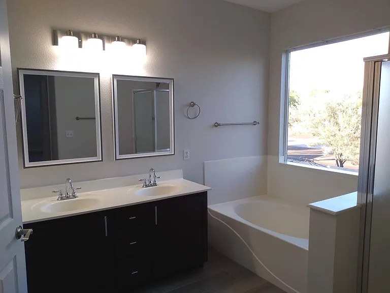 2021 N 103rd Dr — Photo 29